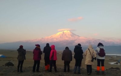 Ağrı Dağı Eteklerinde Yürüyüş